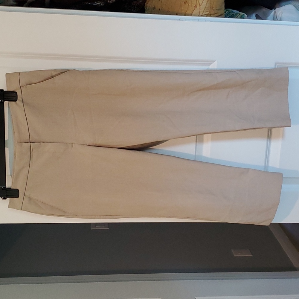 WORTHINGTON Capri Pants